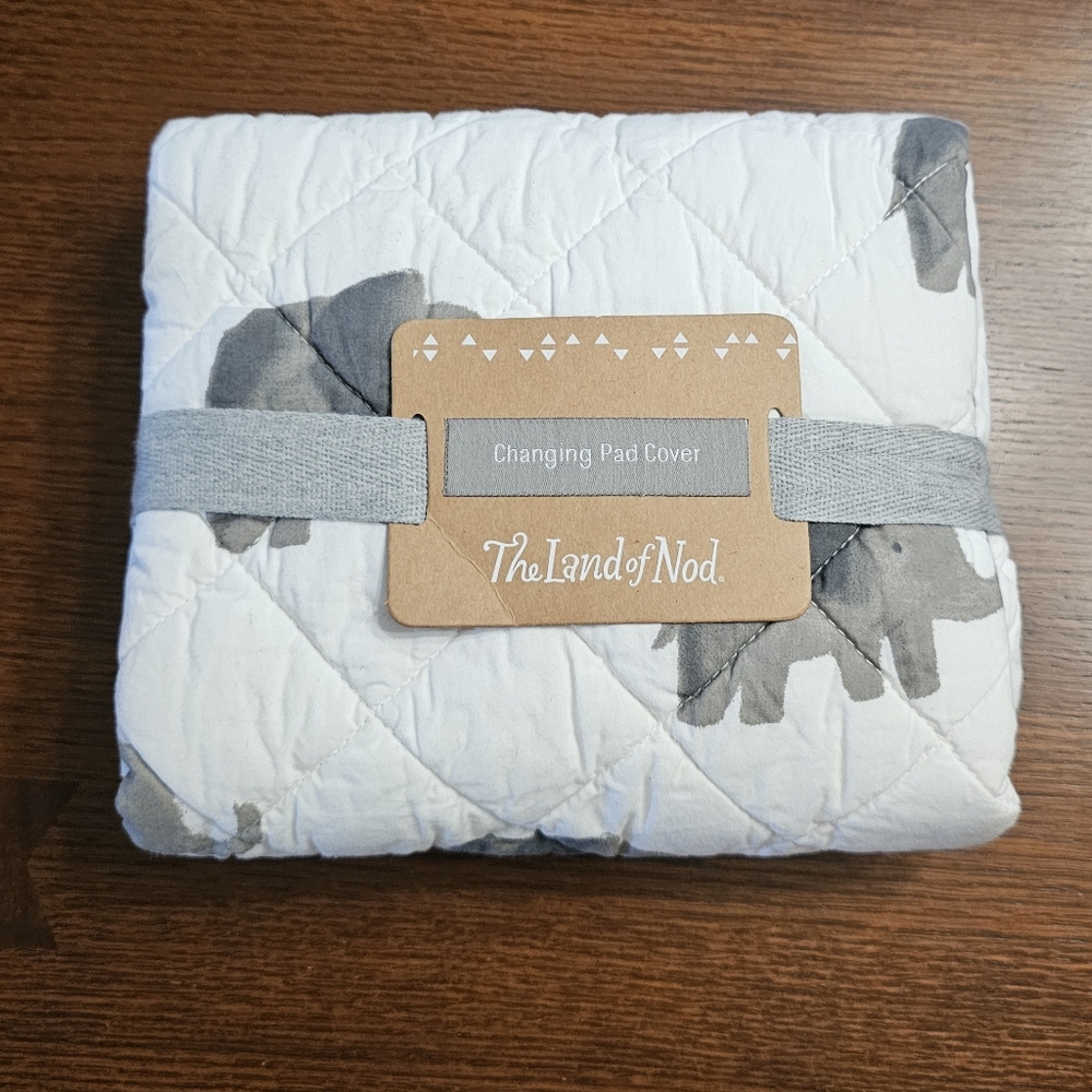 Land of Nod Elephant Changing Pad Cover NWT